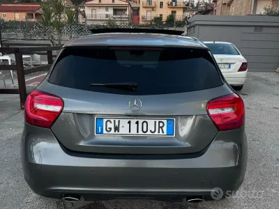 Usata Mercedes 200 136 CV (100 kW) 2015 Grigio Berlina