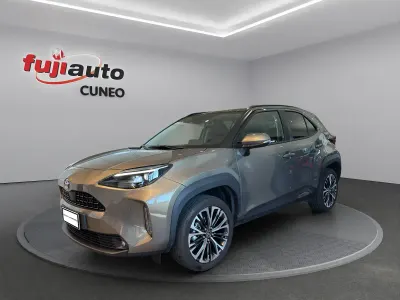 Usata Toyota Yaris Lounge 116 CV (85 kW) 2023 Oxide bronze Utilitaria