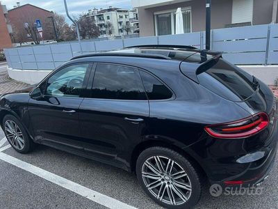 Porsche Macan S