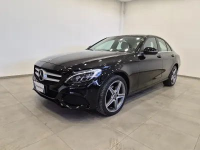 Gebraucht Mercedes C180 Executive 116 PS (85 kW) 2018 Schwarz Limousine