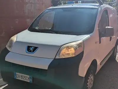 Usata Peugeot Bipper 70 CV (51 kW) 2009 Monovolume