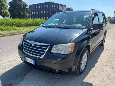 Usata Chrysler Grand Voyager Touring 163 CV (119 kW) 2011 Nero Monovolume