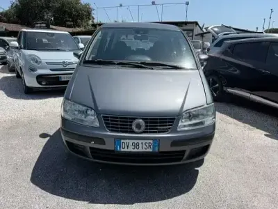 Usata Fiat Idea 69 CV (50 kW) 2009 Grigio Monovolume