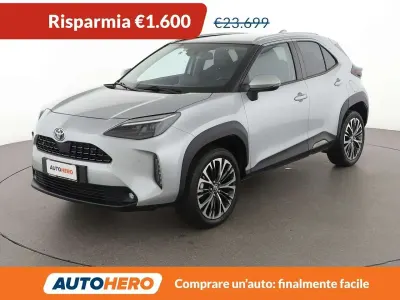 Usata Toyota Yaris Cross Lounge 92 CV (67 kW) 2022 Argento SUV