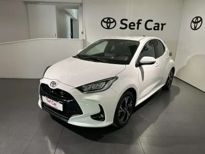 Nuova Toyota Yaris Hybrid Trend 116 CV (85 kW) 2026 Bianco Berlina