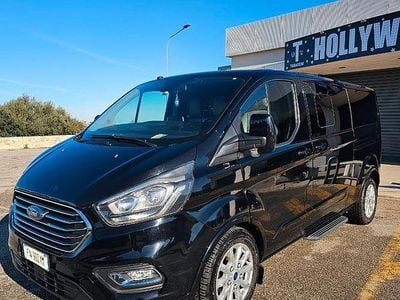 Usata Ford Tourneo 116 CV (85 kW) 2018 Nero Monovolume