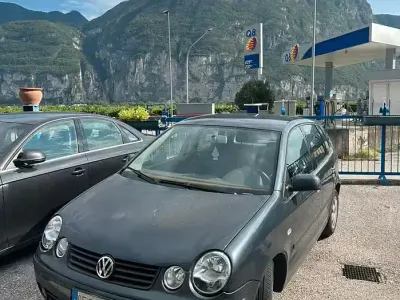 Usata VW Polo 75 CV (55 kW) 2003 Grigio Berlina
