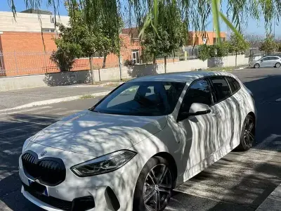 Usata BMW 118 M Sport 150 CV (110 kW) 2022 Bianco Utilitaria