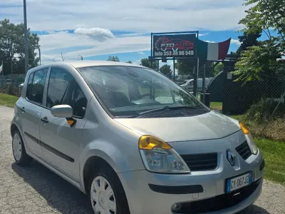 Usata Renault Modus 75 CV (55 kW) 2006 Grigio Monovolume