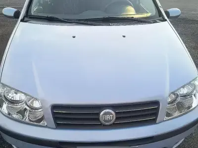 Usata Fiat Punto 60 CV (44 kW) 2005 Bluazzurro Utilitaria