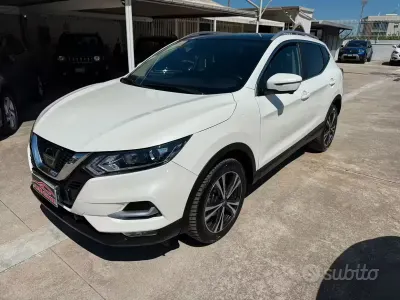 Usata Nissan Qashqai N-Connecta 110 CV (80 kW) 2018 Bianco SUV