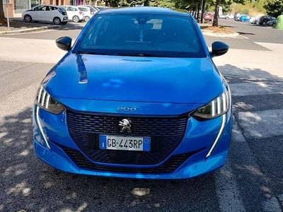 Peugeot e-208