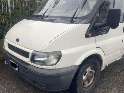 usata Ford Transit cassone fisso 2002