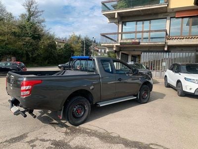 Usata Mitsubishi L200 150 CV (110 kW) 2018 Grigio Pick-up