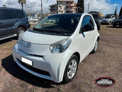 Usata Toyota iQ Sol 67 CV (49 kW) 2009 Bianco Utilitaria