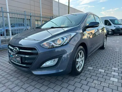 Usata Hyundai i30 90 CV (66 kW) 2015 Grigio Station wagon