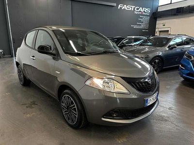 usata Lancia Ypsilon 1.0 FireFly 5 porte S&S Hybrid Silver NUOVA KM0