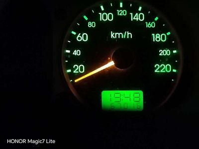 Usata Ford Fiesta Ambiente 75 CV (55 kW) 2003 Rosso Utilitaria