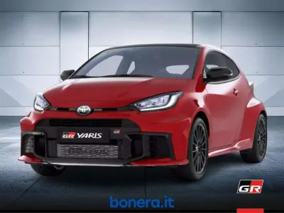 Nuova Toyota Yaris 280 CV (205 kW) 2026 Emotional red pearl Utilitaria