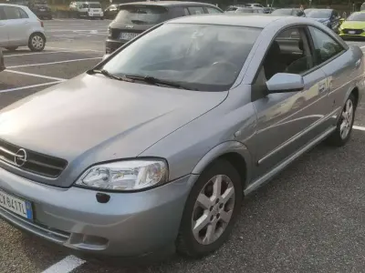 Usata Opel Astra 125 CV (91 kW) 2005 Blu/azzurro Coupé