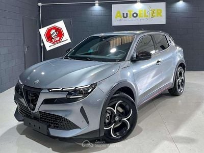 Nuova Alfa Romeo Junior Edizione Speciale 136 CV (100 kW) 2026 Gray SUV