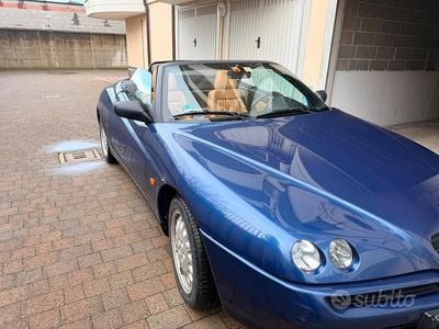 Usata Alfa Romeo Spider 150 CV (110 kW) 1997 Cabrio