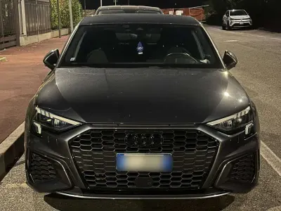 Usata Audi A3 S-Line 150 CV (110 kW) 2024 Grigio Berlina