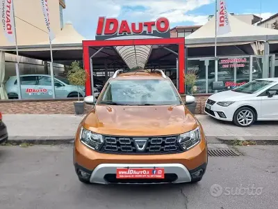 Usata Dacia Duster Prestige 109 CV (80 kW) 2018 Arancione SUV