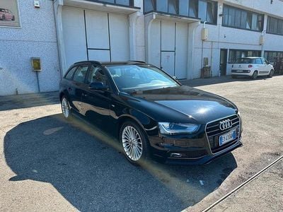 Usado Audi A4 Ambiente 150 CV (110 kW) 2015 Negro Familiar