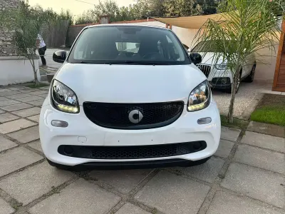 Usata Smart ForFour Passion 71 CV (52 kW) 2016 Bianco Utilitaria