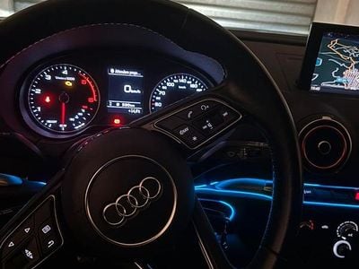Usata Audi A3 Business 110 CV (80 kW) 2017 Blu Berlina