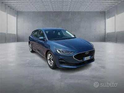 Usata Ford Focus Business Edition 120 CV (88 kW) 2022 Blu Berlina