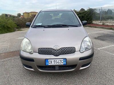 usata Toyota Yaris 1.0i 16V cat 5 porte Sol SOLI 82700 K