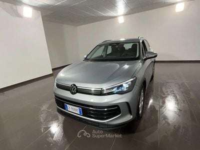 Usata VW Tiguan Life 150 CV (110 kW) 2025 Argento SUV