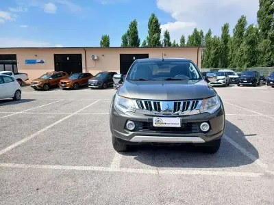 Usata Mitsubishi L200
