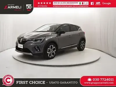 Usata Renault Captur Techno 101 CV (74 kW) 2023 Grigio SUV
