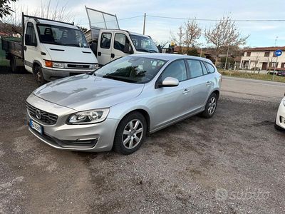 Usata Volvo V60 Momentum 114 CV (83 kW) 2014 Grigio Station wagon