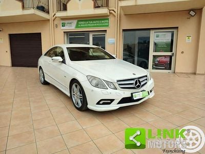 Usata Mercedes E250 Avantgarde 204 CV (150 kW) 2010 Bianco Coupé
