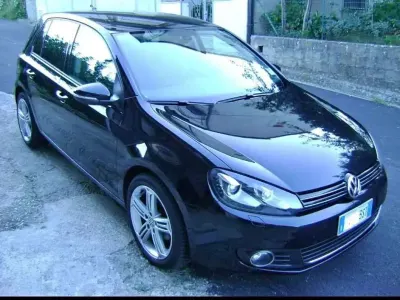 Usata VW Golf VII 105 CV (77 kW) 2012 Nero