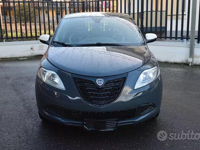 Usata Lancia Ypsilon S 95 CV (69 kW) 2014 Grigio Utilitaria