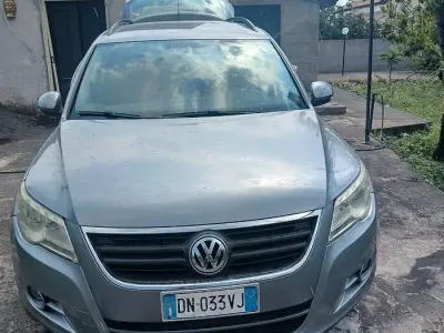 Usata VW Tiguan 140 CV (102 kW) 2008 Grigio SUV