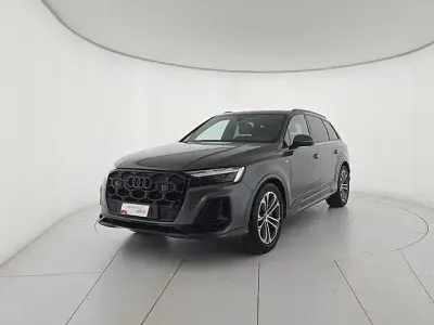 Usata Audi Q7 S-Line 231 CV (169 kW) 2025 Grigio SUV