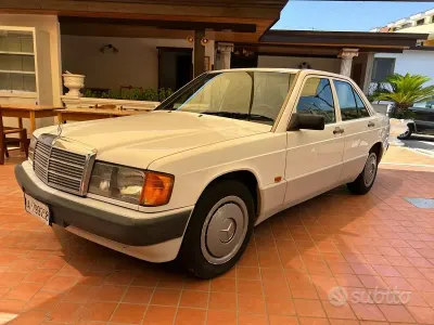 Usata Mercedes 190 75 CV (55 kW) 1990 Bianco Berlina