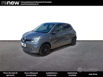 Usata Renault Twingo Urban Night 30 kW (42 CV) 2022 Grigio Utilitaria
