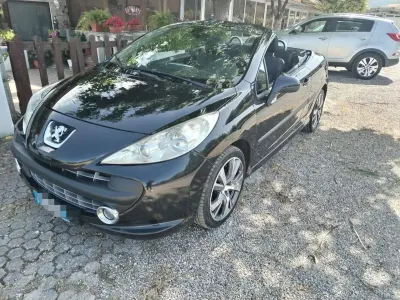 Usata Peugeot 207 CC 109 CV (80 kW) 2008 Nero Cabrio