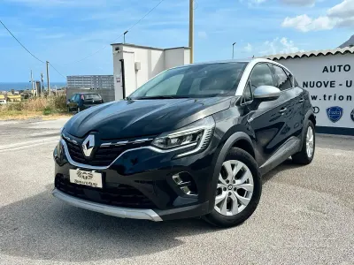 Usata Renault Captur Intens 91 CV (66 kW) 2022 Nero SUV