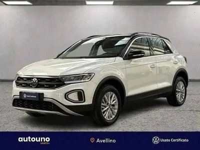 Usata VW T-Roc Life 150 CV (110 kW) 2024 Bianco SUV