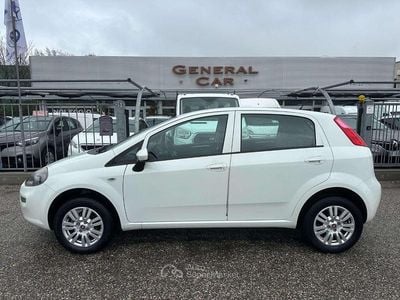 Usata Fiat Punto Lounge 77 CV (56 kW) 2016 Bianco Utilitaria