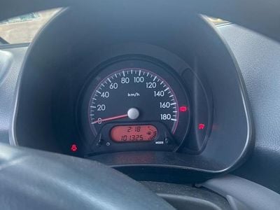 Usata Nissan Pixo 68 CV (50 kW) 2010 Grigio Utilitaria