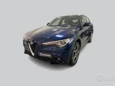 Usata Alfa Romeo Stelvio Executive 210 CV (154 kW) 2017 Blu SUV